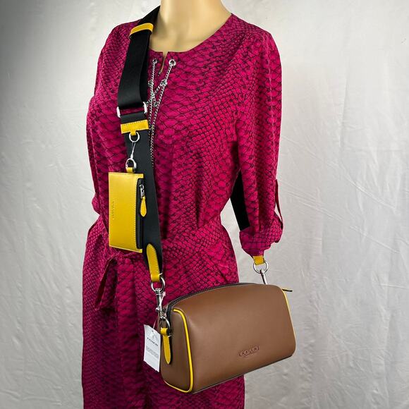 COACH  CU194 Axel Crossbody Bag In Colorblock - Picture 1 of 12